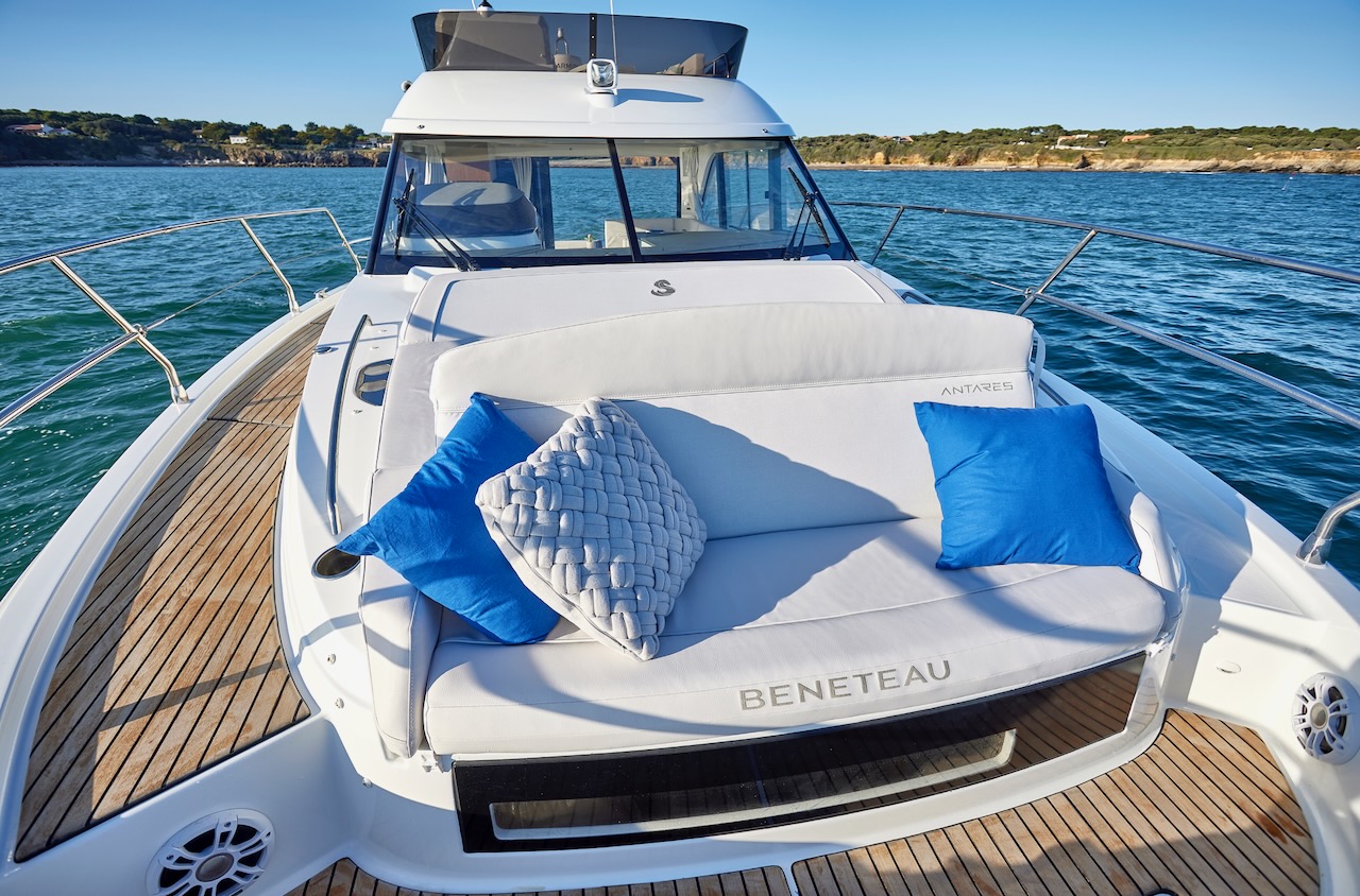 Beneteau Antares 12-4